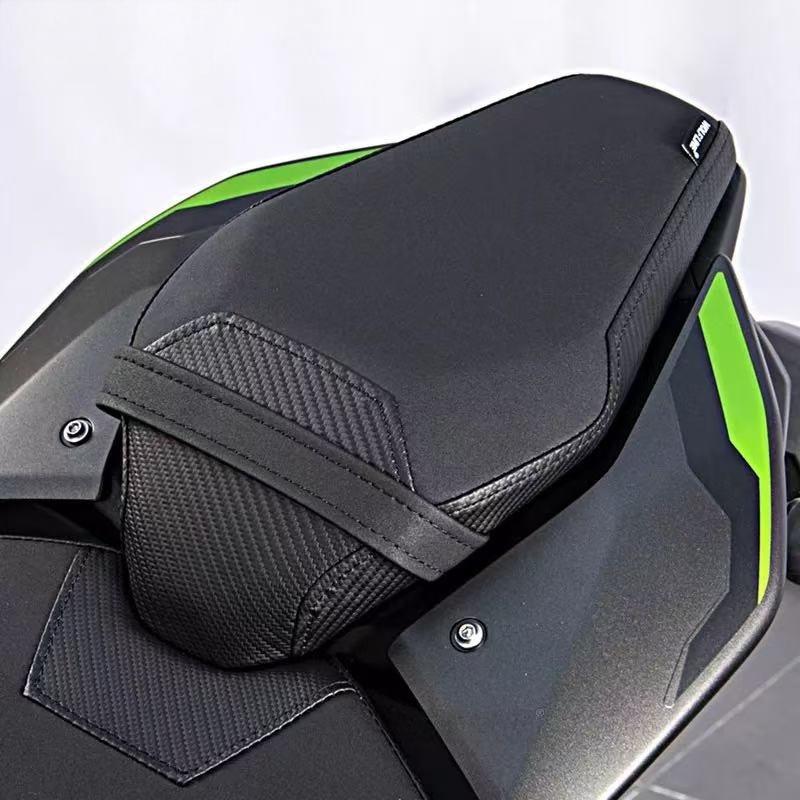 For Kawasaki Z900 2025 Motorcycle Rear Seat Cushions Set Rider Saddle Cushions Rear Passenger Seat Pillion